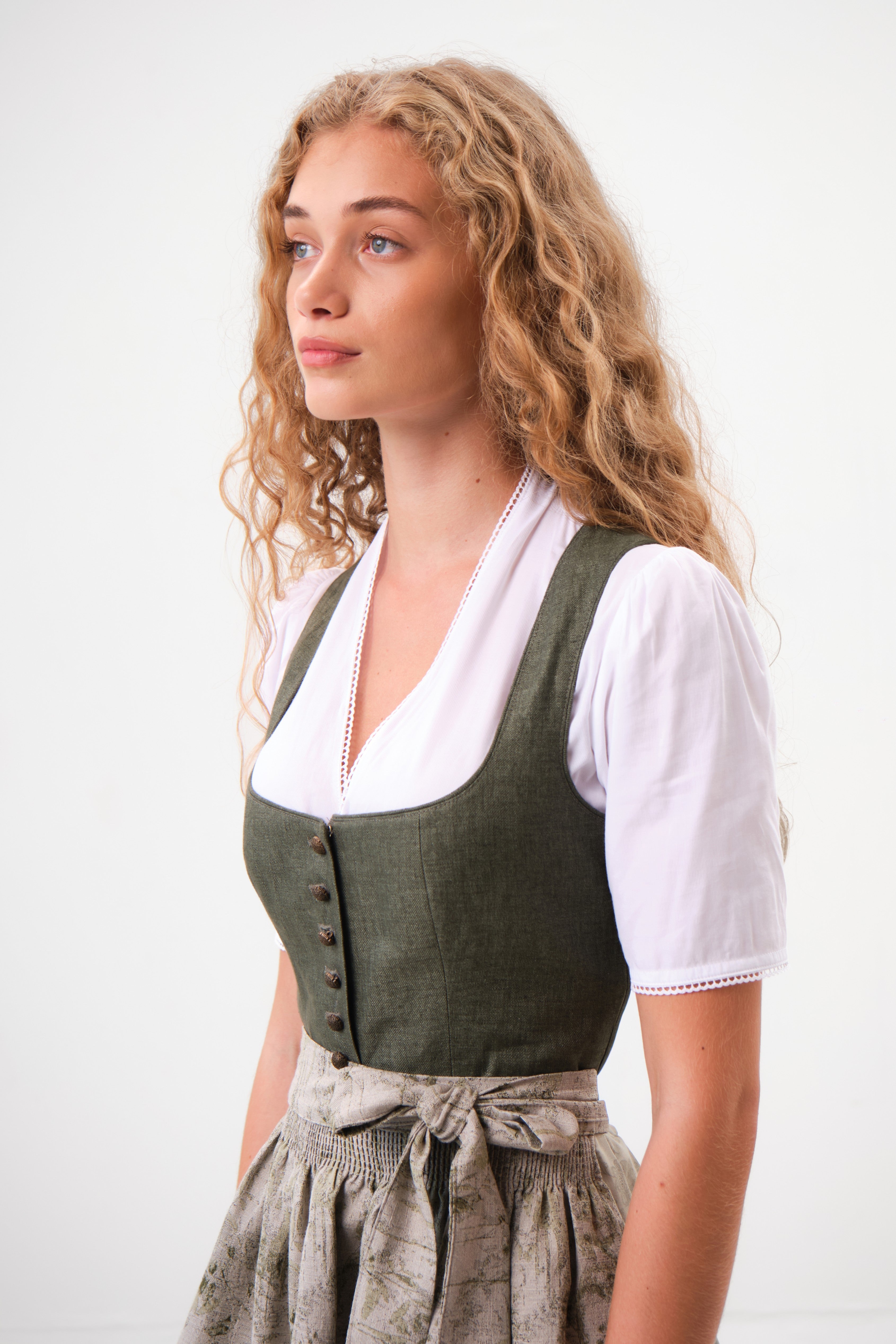 Damen Dirndlbluse Gila Kurzarm